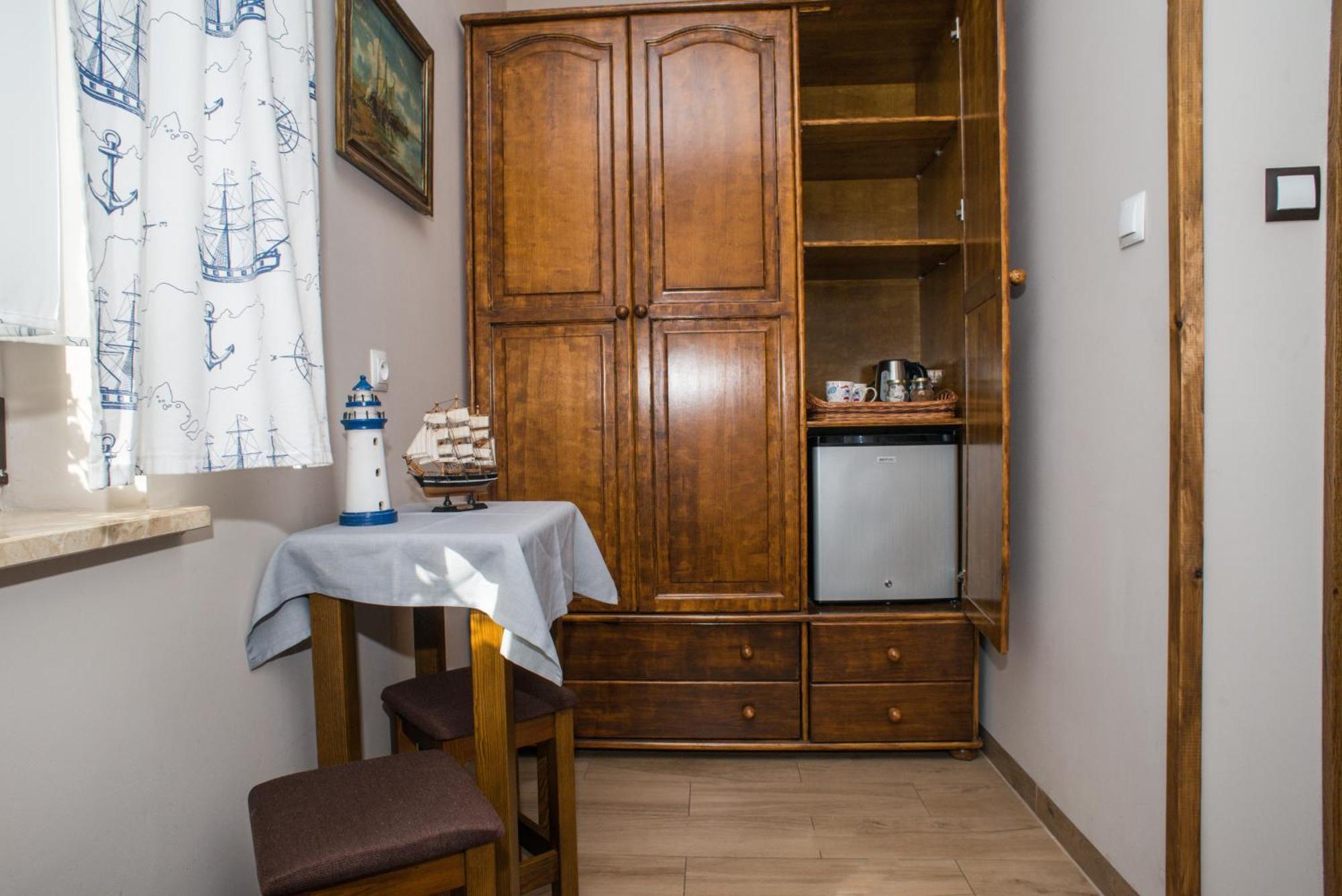 Zabytkowy Dom Latarników Hel Exterior foto